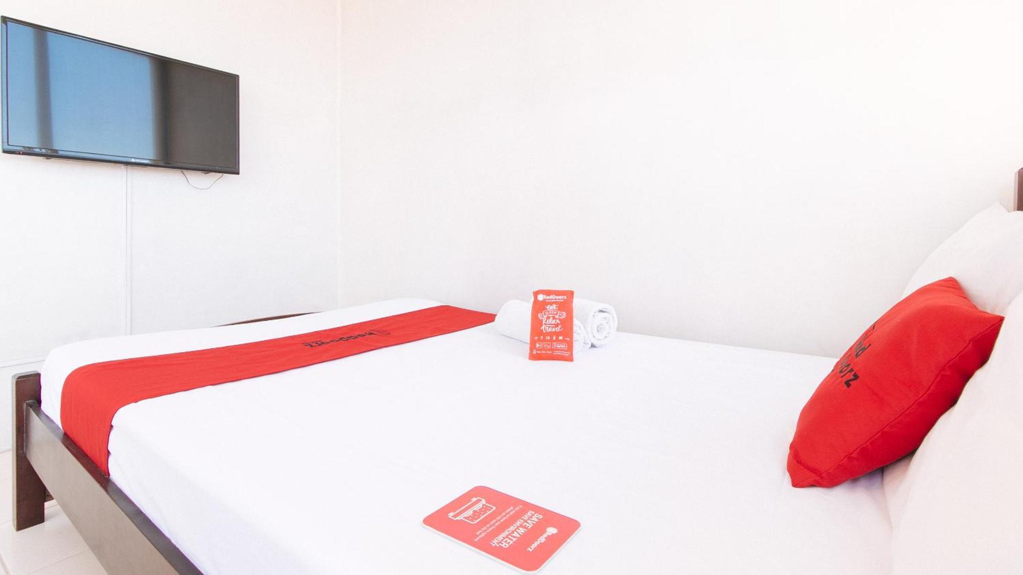Reddoorz Plus @ E Rodriguez Corner Banawe Quezon City Exteriér fotografie