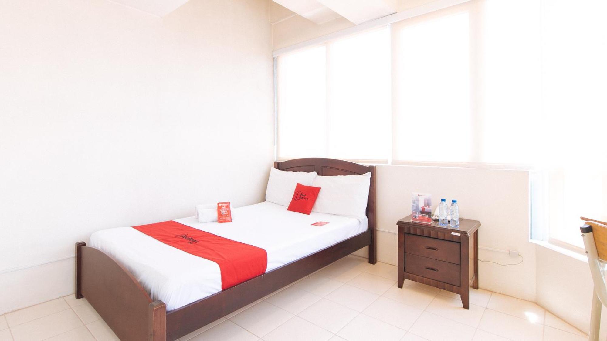 Reddoorz Plus @ E Rodriguez Corner Banawe Quezon City Exteriér fotografie