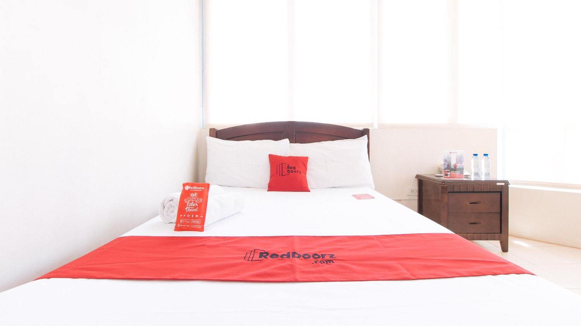 Reddoorz Plus @ E Rodriguez Corner Banawe Quezon City Exteriér fotografie