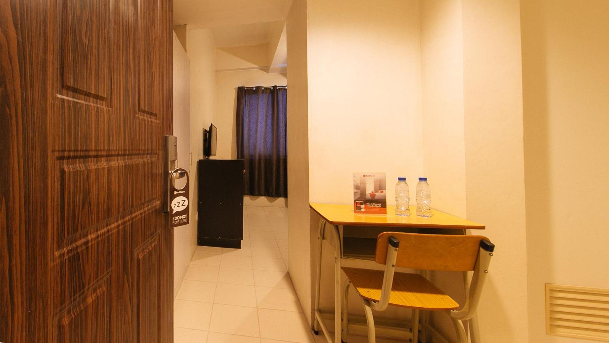 Reddoorz Plus @ E Rodriguez Corner Banawe Quezon City Exteriér fotografie