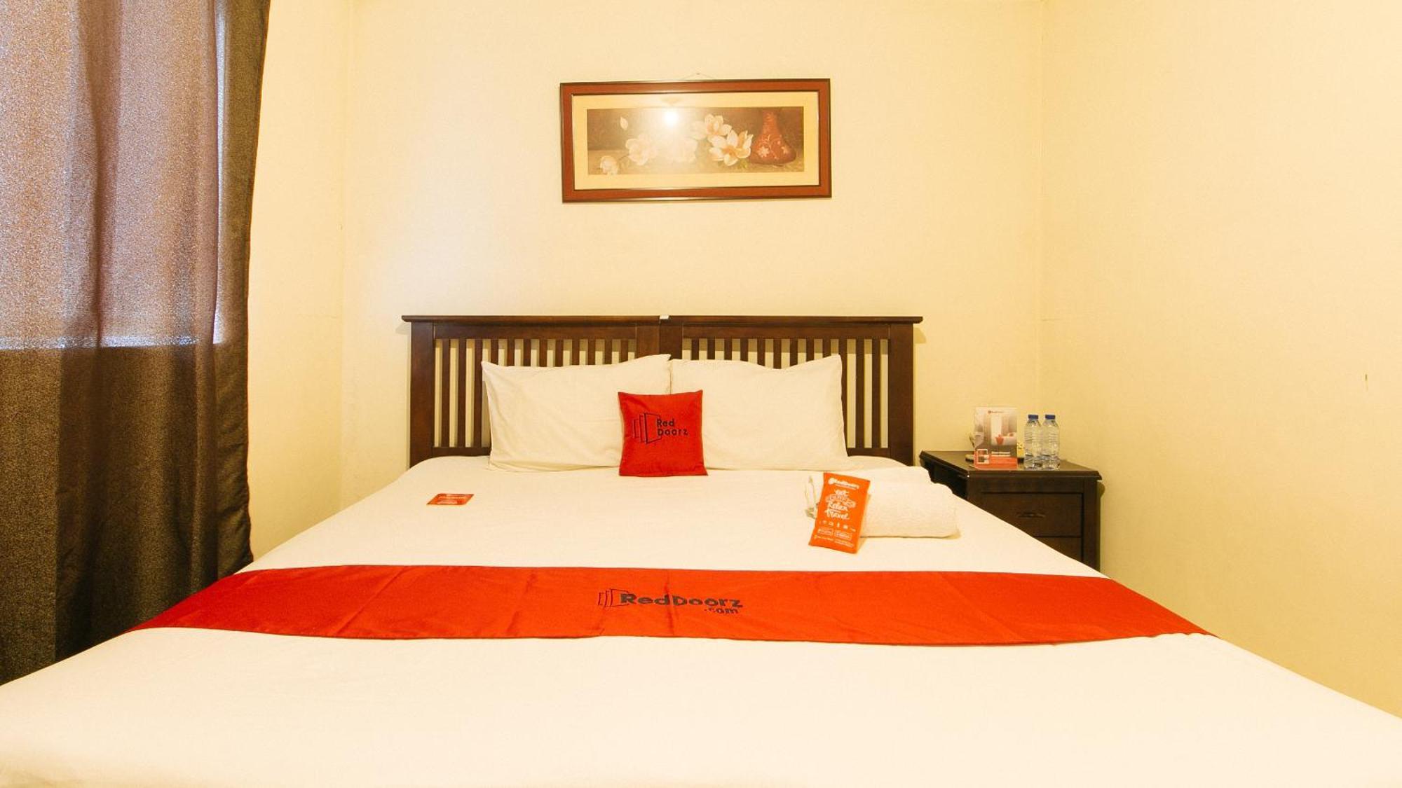 Reddoorz Plus @ E Rodriguez Corner Banawe Quezon City Exteriér fotografie