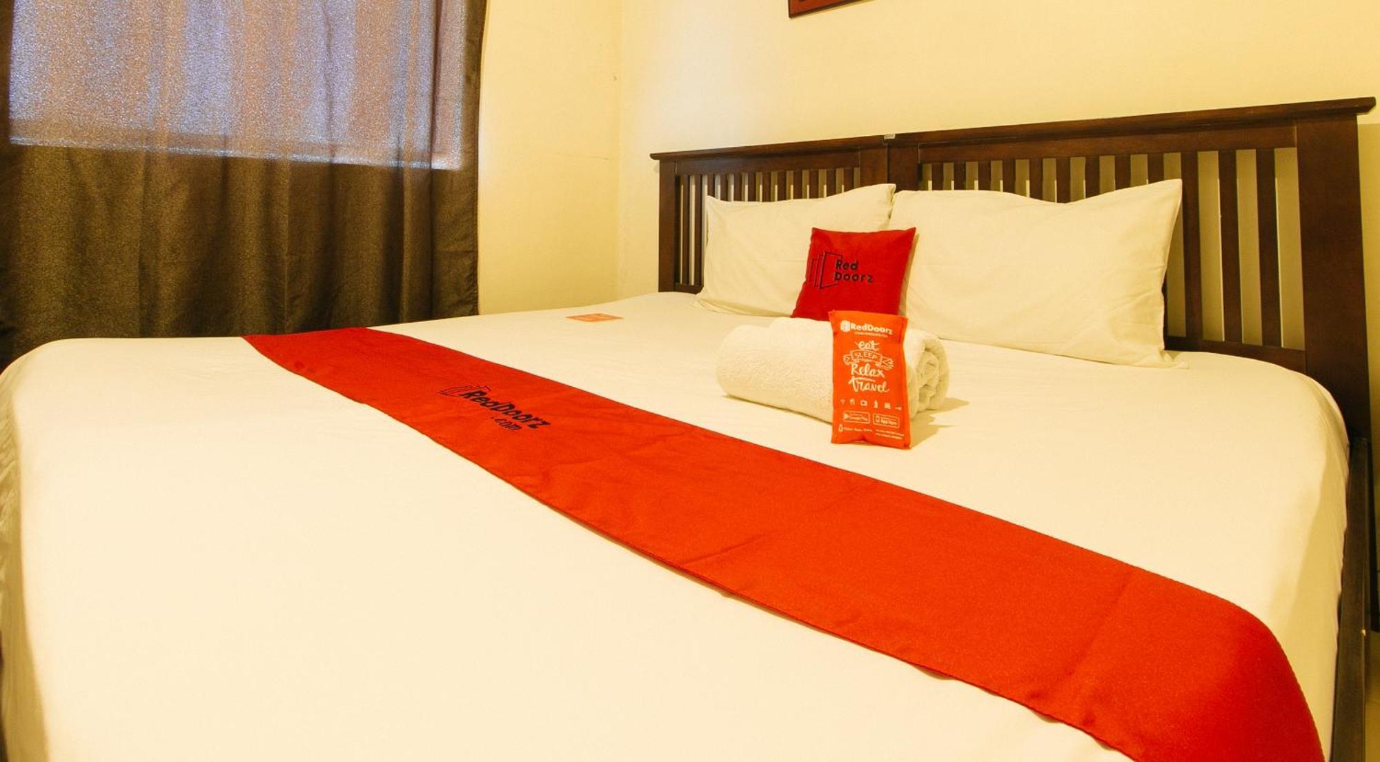 Reddoorz Plus @ E Rodriguez Corner Banawe Quezon City Exteriér fotografie